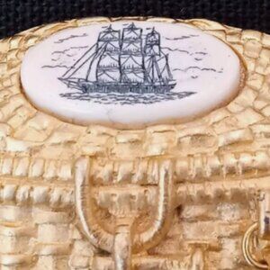 PAQUETTE NANTUCKET BASKET PIN - Gold Tone - EXCELLENT Condition